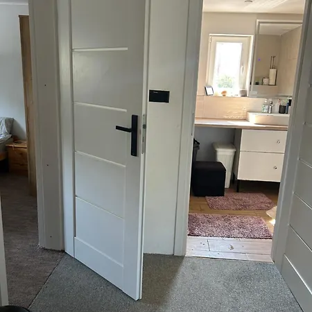 Dolna 64 Apartman Strzegom